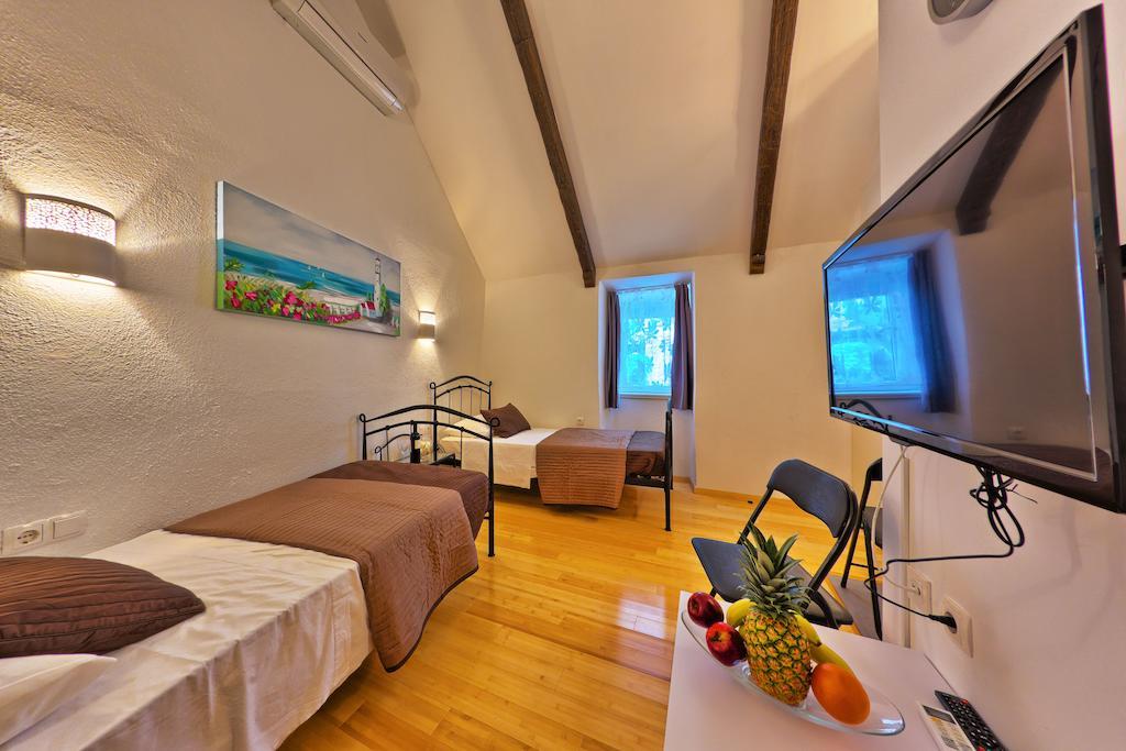 Studio Sime Apartment สปลิท ห้อง รูปภาพ